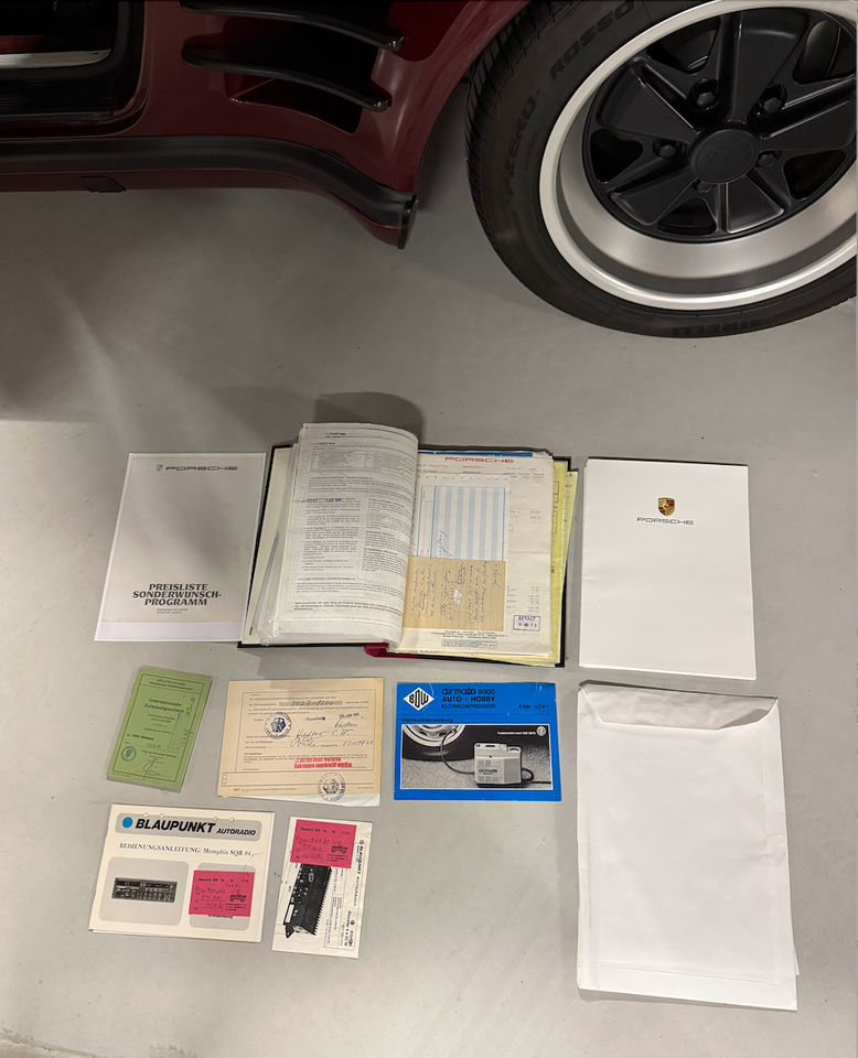 Porsche 911 3,2 Carrera Cabriolet 2d