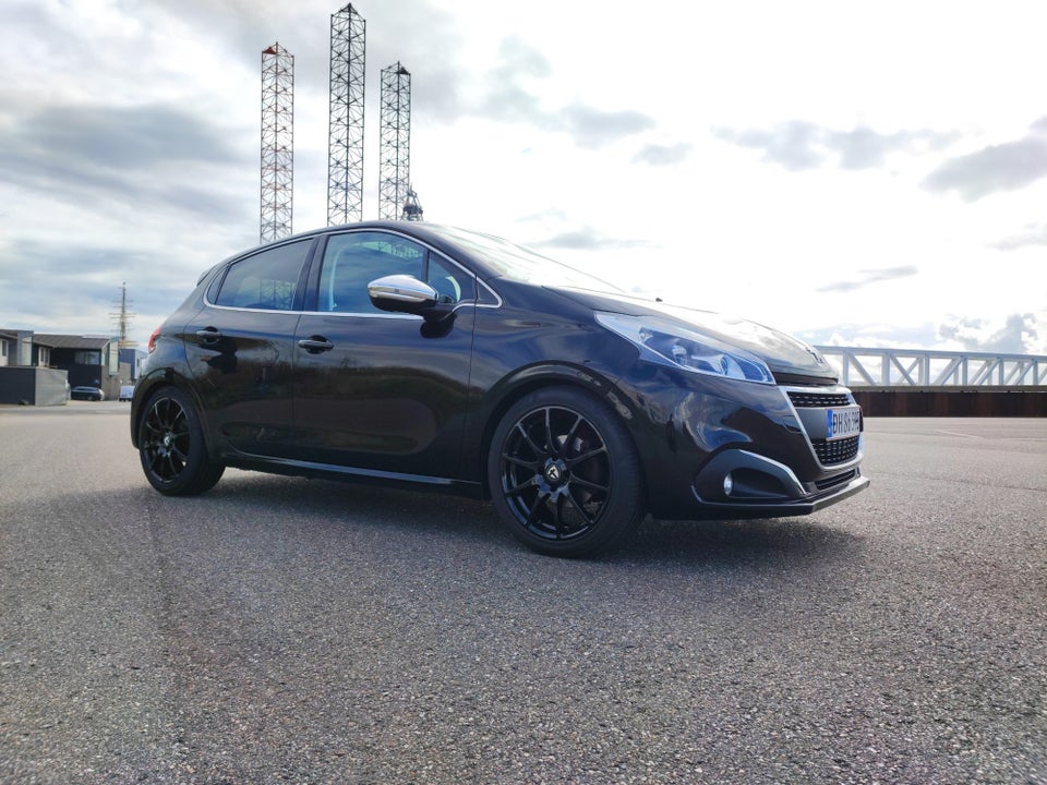 Peugeot 208 1,6 BlueHDi 100 Desire Sky 5d