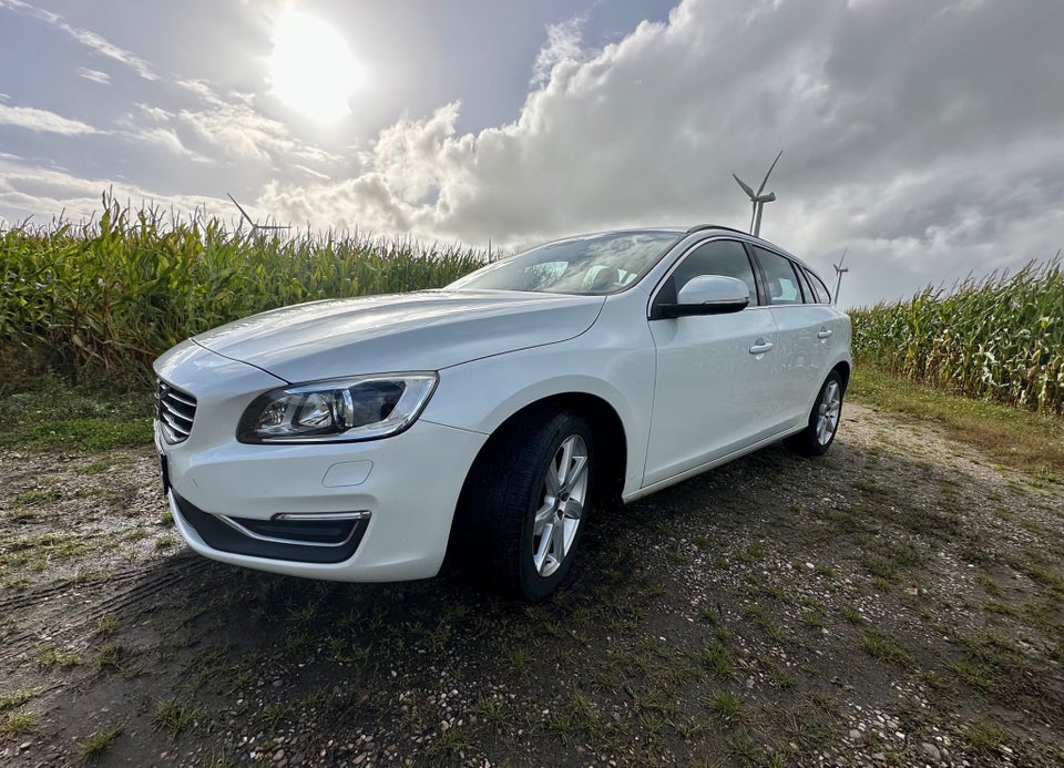 Volvo V60 2,0 D4 190 Momentum aut. 5d