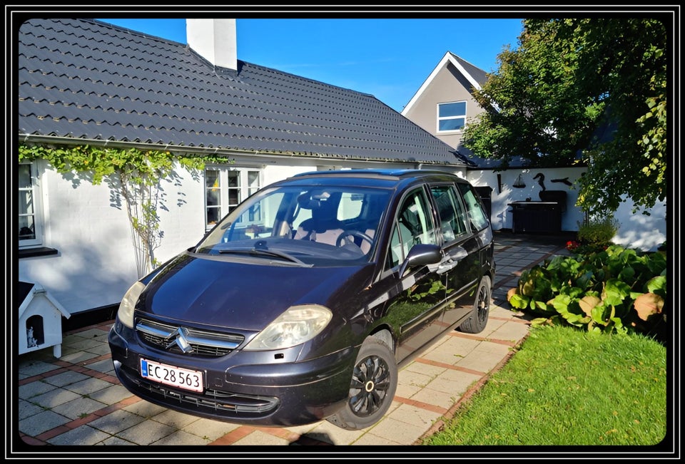 Citroën C8 2,0i 16V 145 Prestige 5d