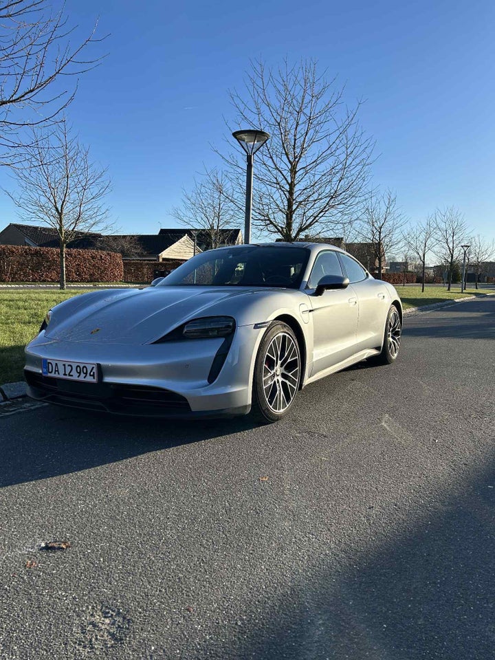 Porsche Taycan 4S 4d