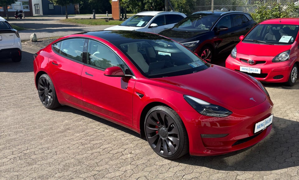 Tesla Model 3 Performance AWD 4d