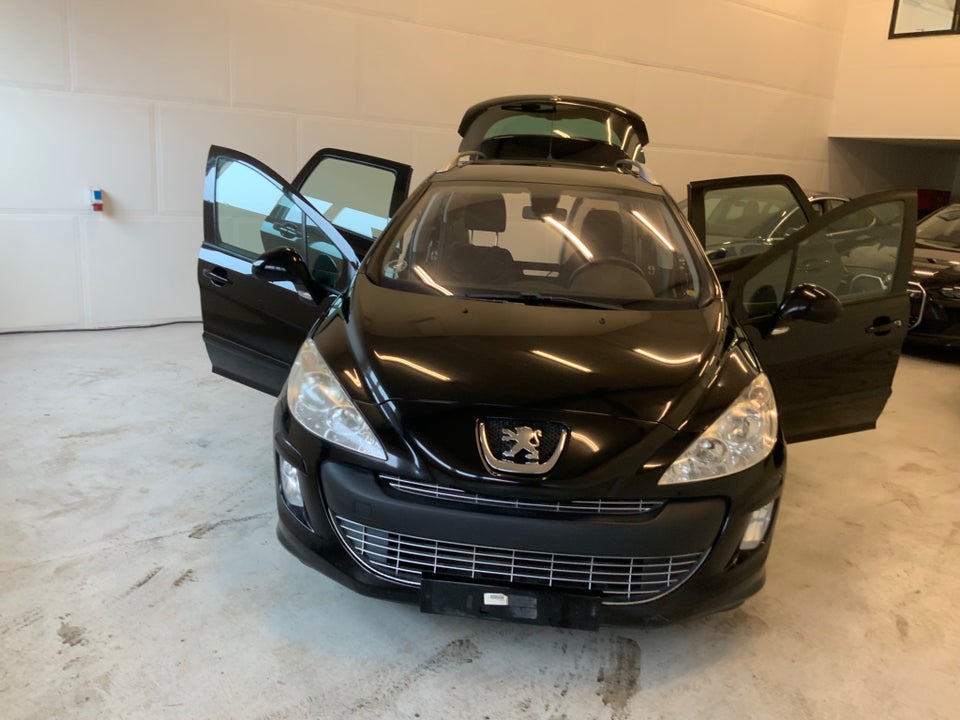 Peugeot 308 1,6 HDi 109 Premium SW Van 5d