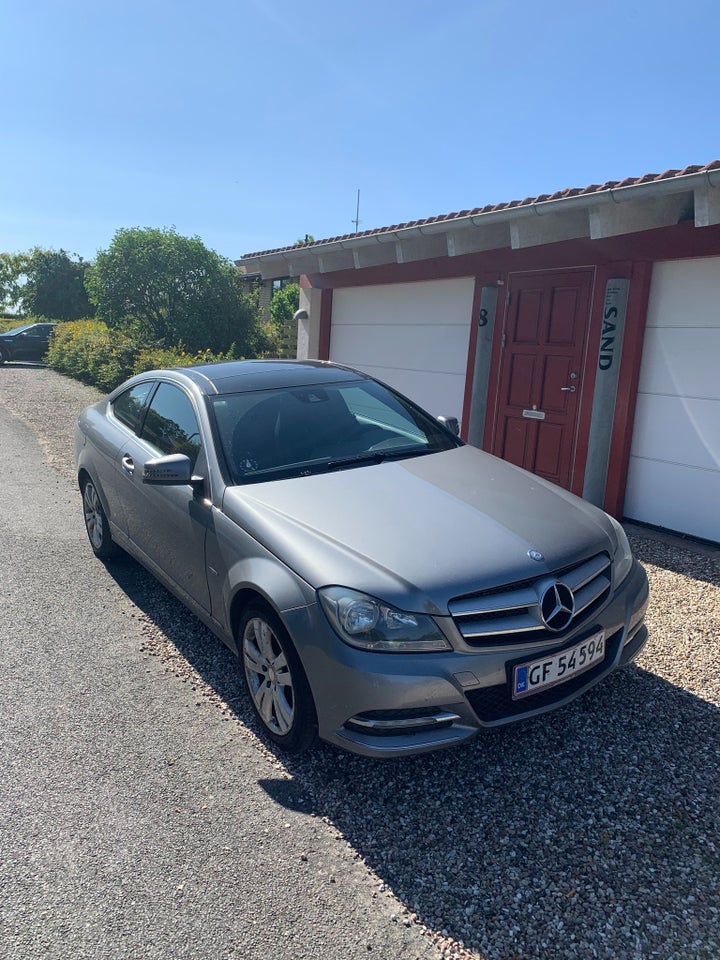 Mercedes C220 2,2 CDi Coupé BE 2d