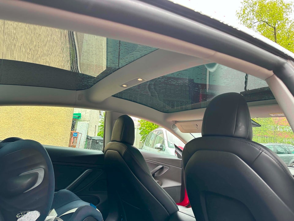 Tesla Model 3 Long Range AWD 4d
