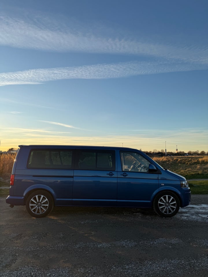 VW Caravelle 2,0 TDi 140 Trendline DSG lang 4d