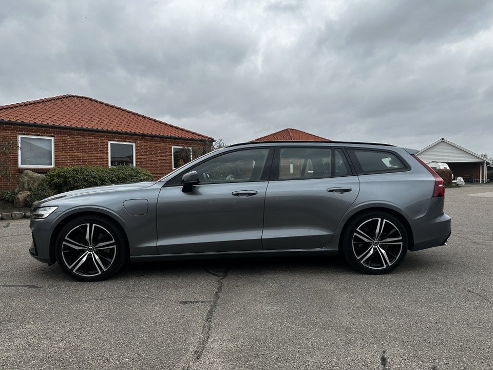 Volvo V60 2,0 T8 390 R-Design aut. AWD 5d