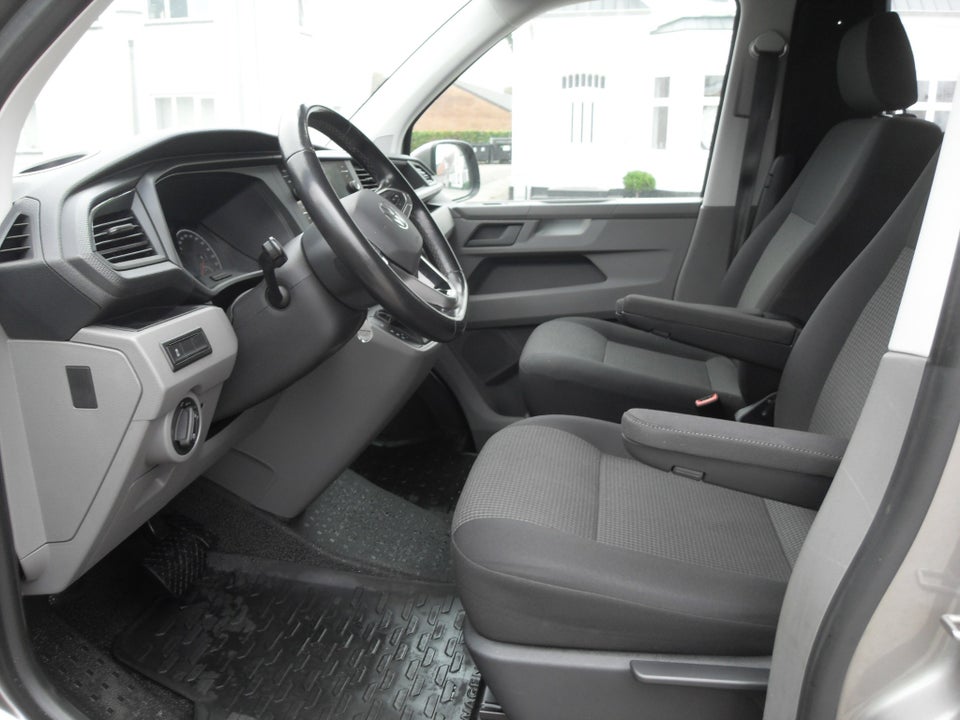 VW Transporter 2,0 TDi 199 Kassevogn DSG 4Motion kort