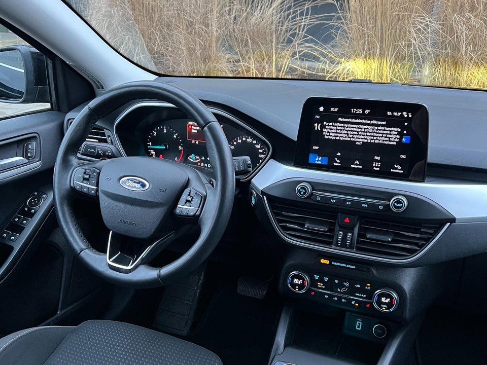 Ford Focus 1,5 EcoBlue Titanium Business stc. aut. 5d