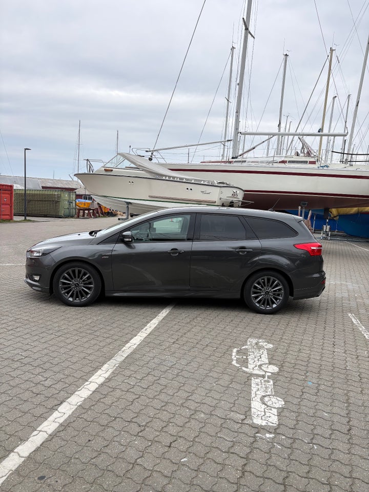 Ford Focus 1,0 SCTi 125 ST-Line stc. 5d