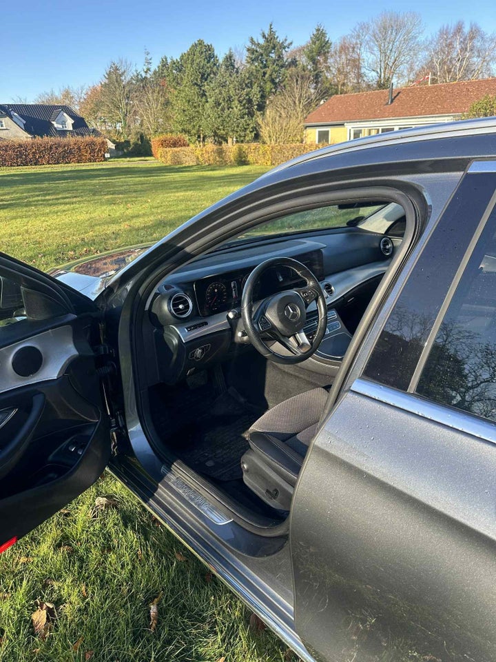 Mercedes E220 d 2,0 Exclusive stc. aut. 5d