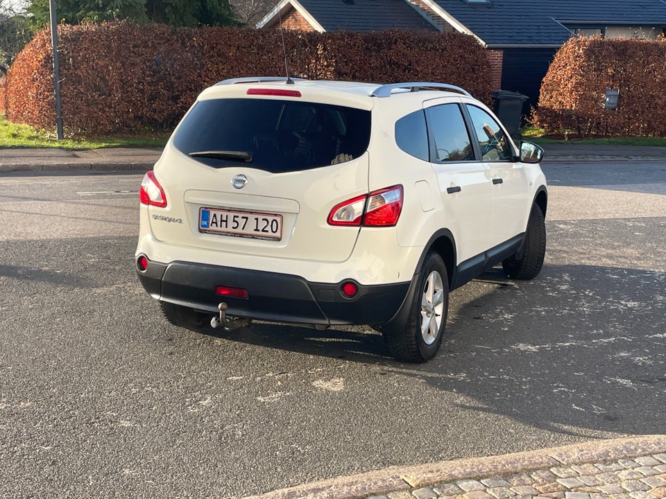 Nissan Qashqai+2 1,6 Visia 7prs 5d