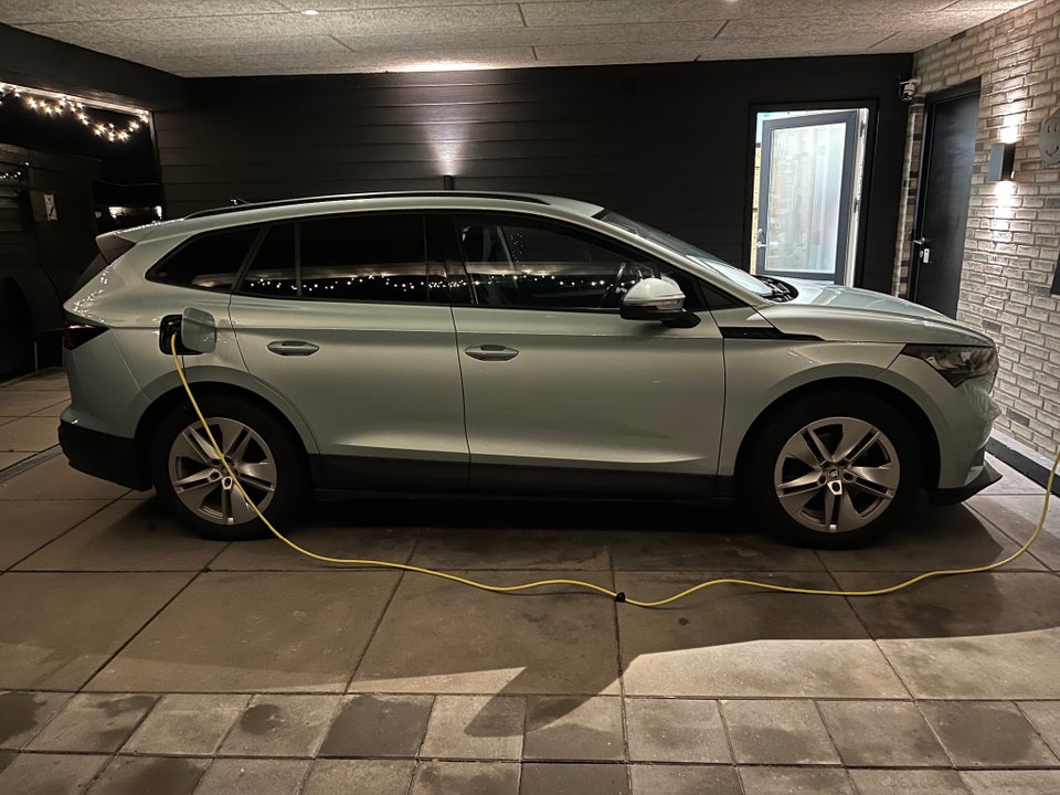 Skoda Enyaq 60 iV Loft 5d