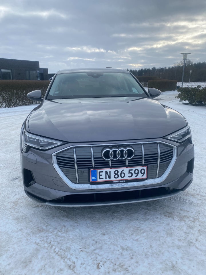 Audi e-tron 55 quattro 5d