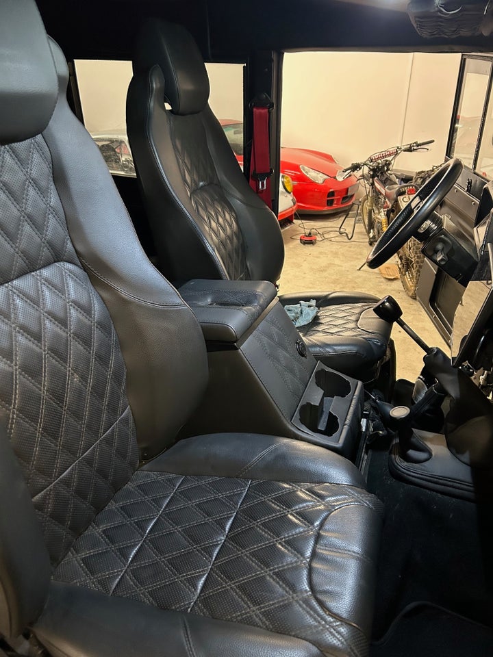 Land Rover Defender 110 2,5 TD5 5d