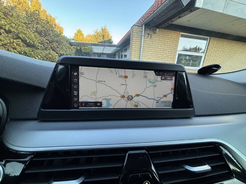 BMW 520d 2,0 Touring Connected aut. 5d