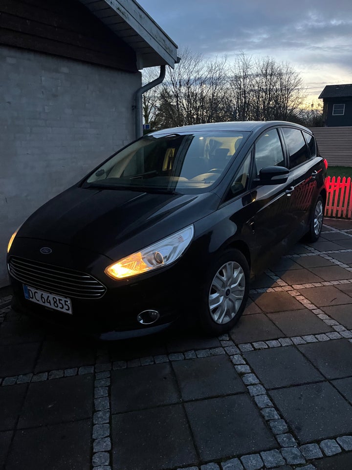 Ford S-MAX 2,0 TDCi 150 Titanium 5d