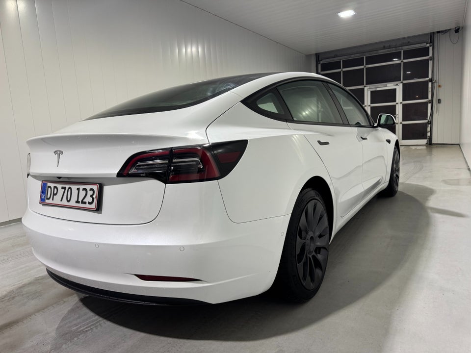 Tesla Model 3 RWD 4d