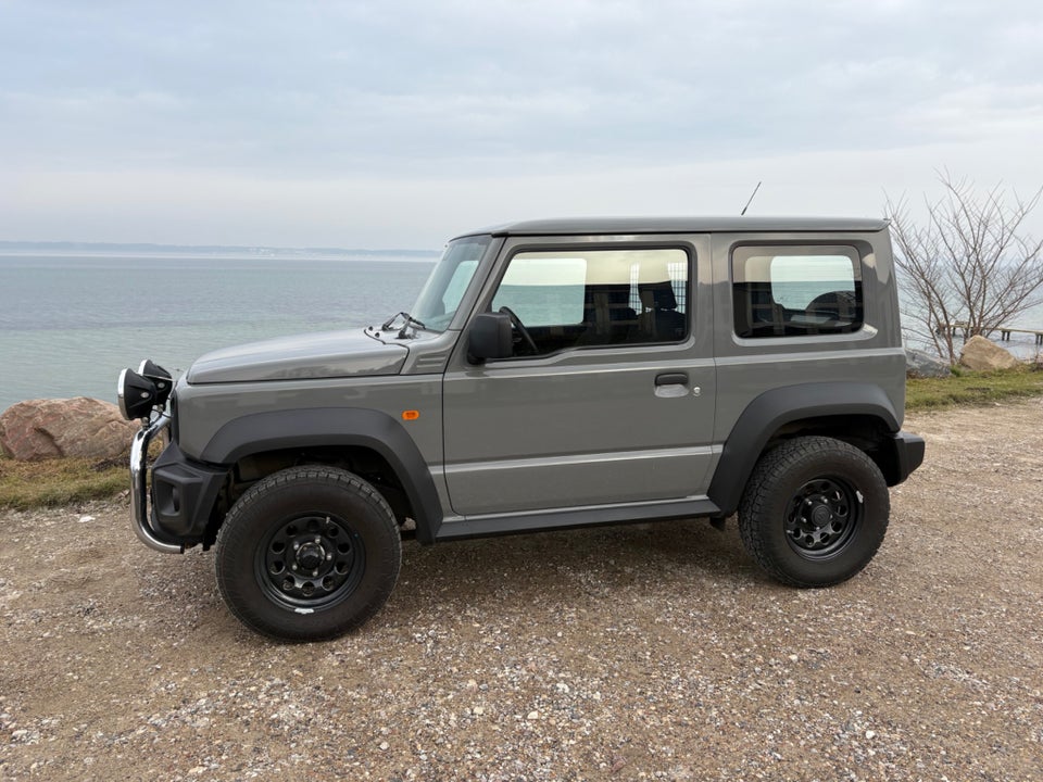 Suzuki Jimny 1,5 Active AllGrip Van 3d