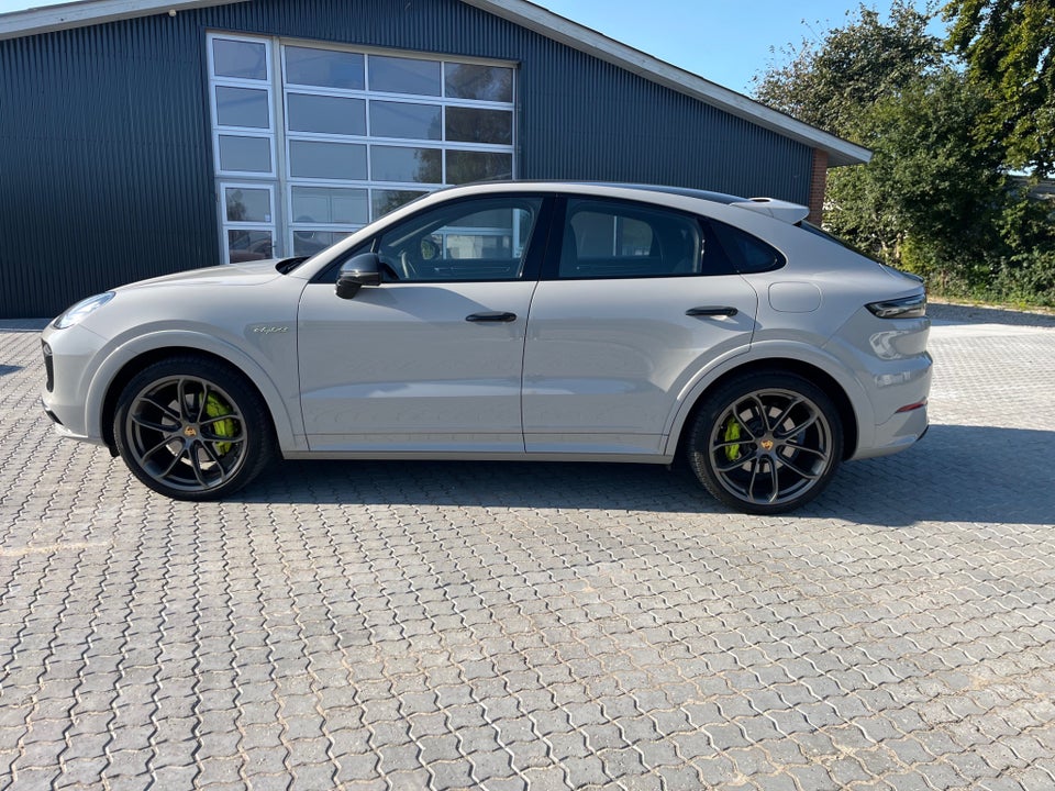 Porsche Cayenne 3,0 E-Hybrid Coupé Tiptr. 5d