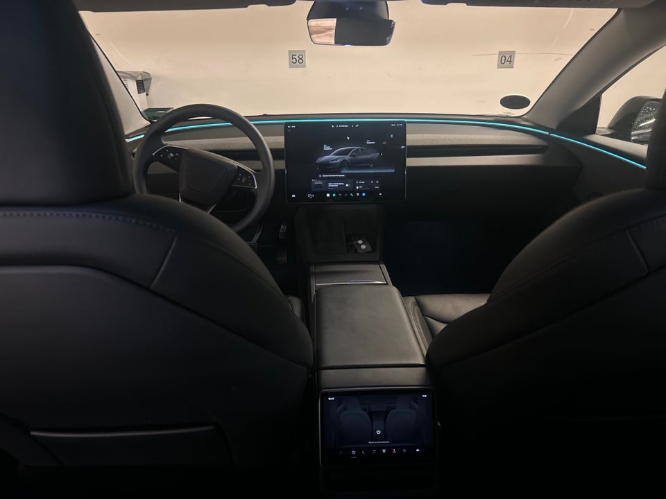 Tesla Model 3 RWD 4d