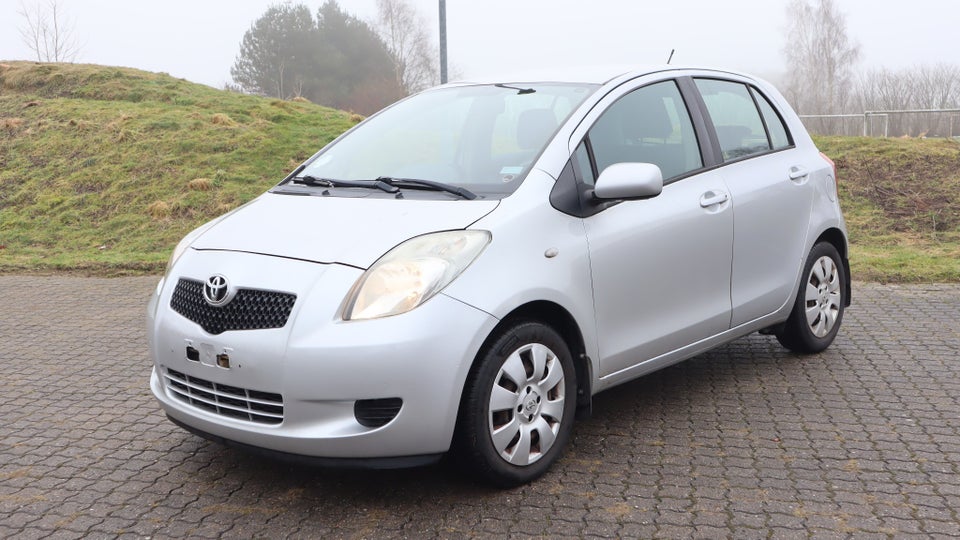Toyota Yaris 1,3 Luna 5d