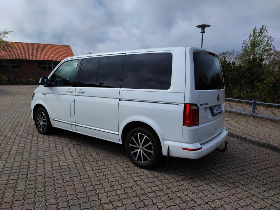 VW Multivan 2,0 TDi 150 Highline DSG kort