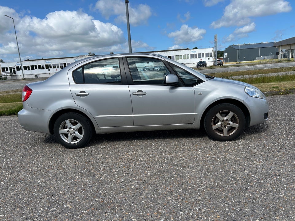 Suzuki SX4 1,6 GL 5d