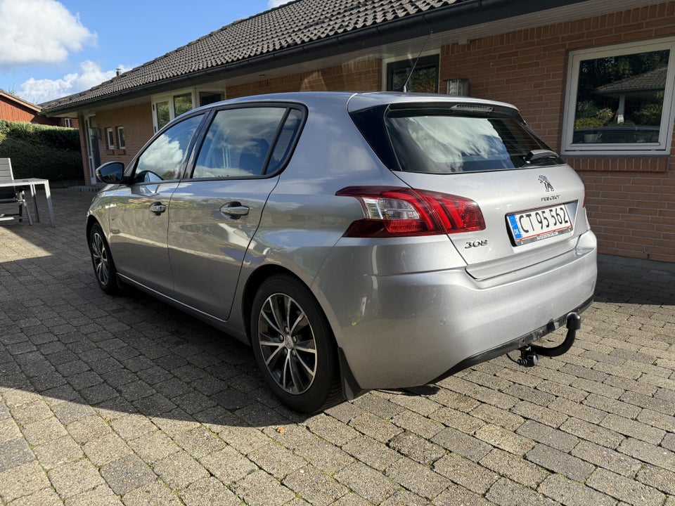 Peugeot 308 1,6 THP 125 Active 5d