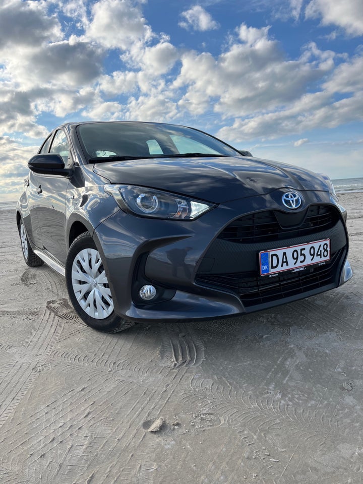 Toyota Yaris 1,5 Hybrid H3 e-CVT 5d