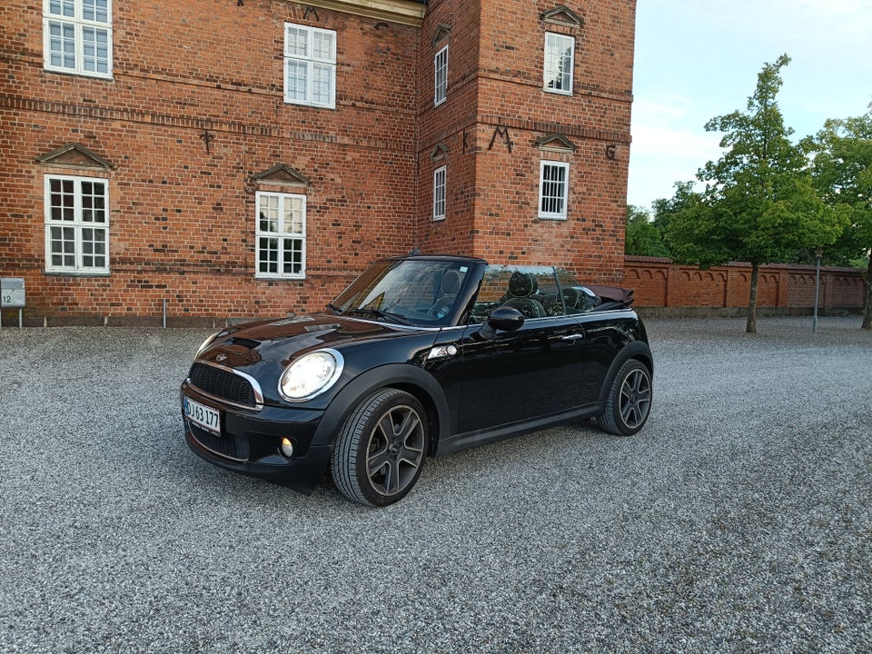 MINI Cooper S 1,6 Cabriolet 2d
