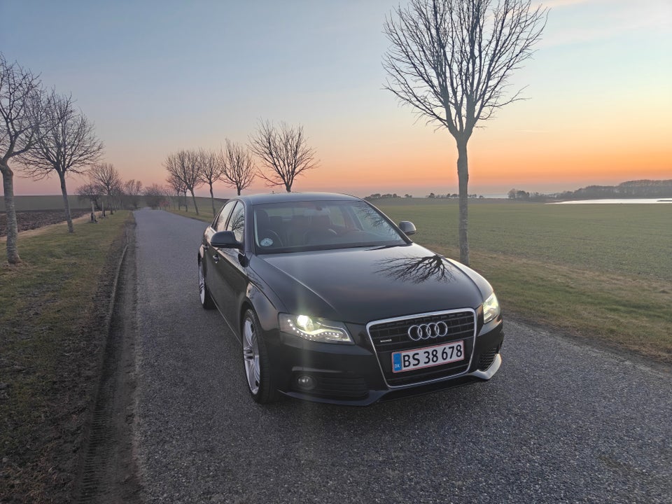 Audi A4 3,2 FSi quattro 4d