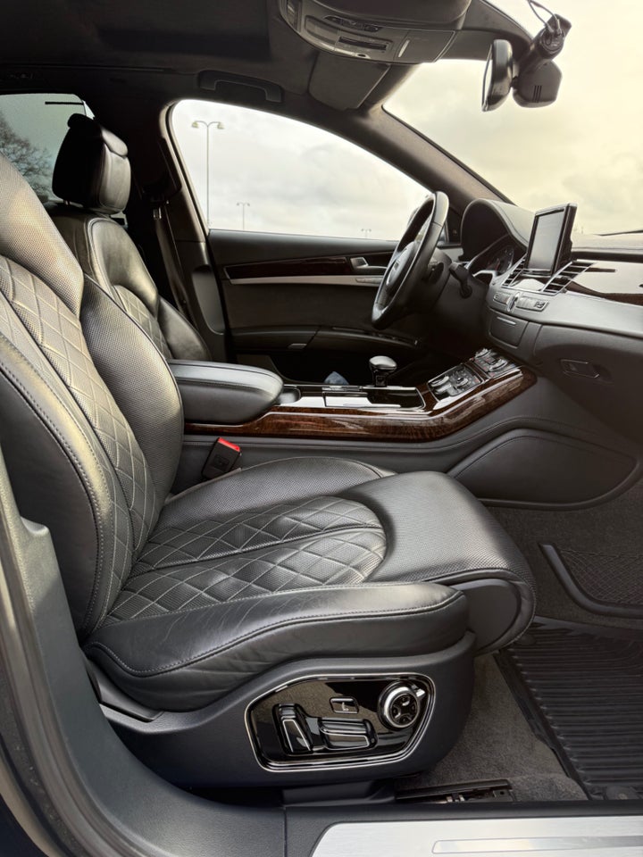 Audi A8 4,2 TDi 350 quattro Tiptr. 4d