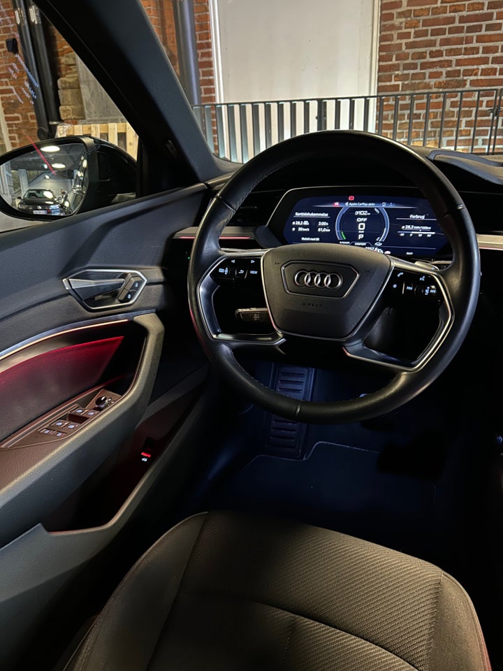 Audi e-tron 50 S-line Prestige Sportback quattro 5d