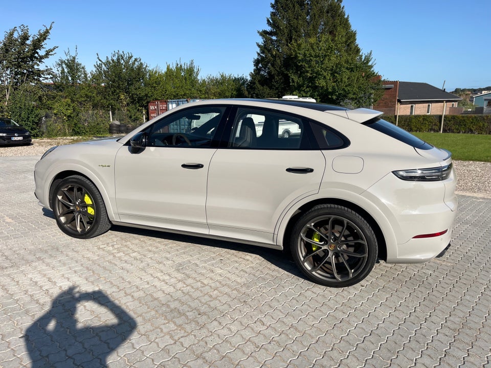 Porsche Cayenne 3,0 E-Hybrid Coupé Tiptr. 5d