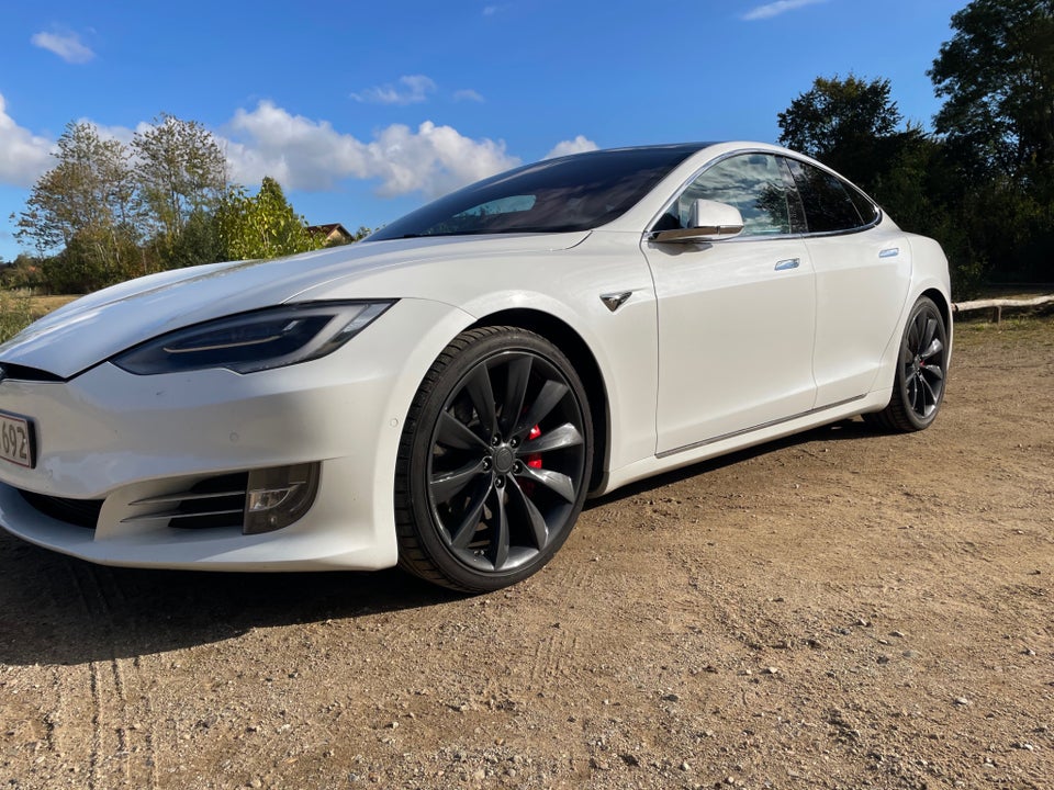 Tesla Model S Ludicrous Performance AWD 5d