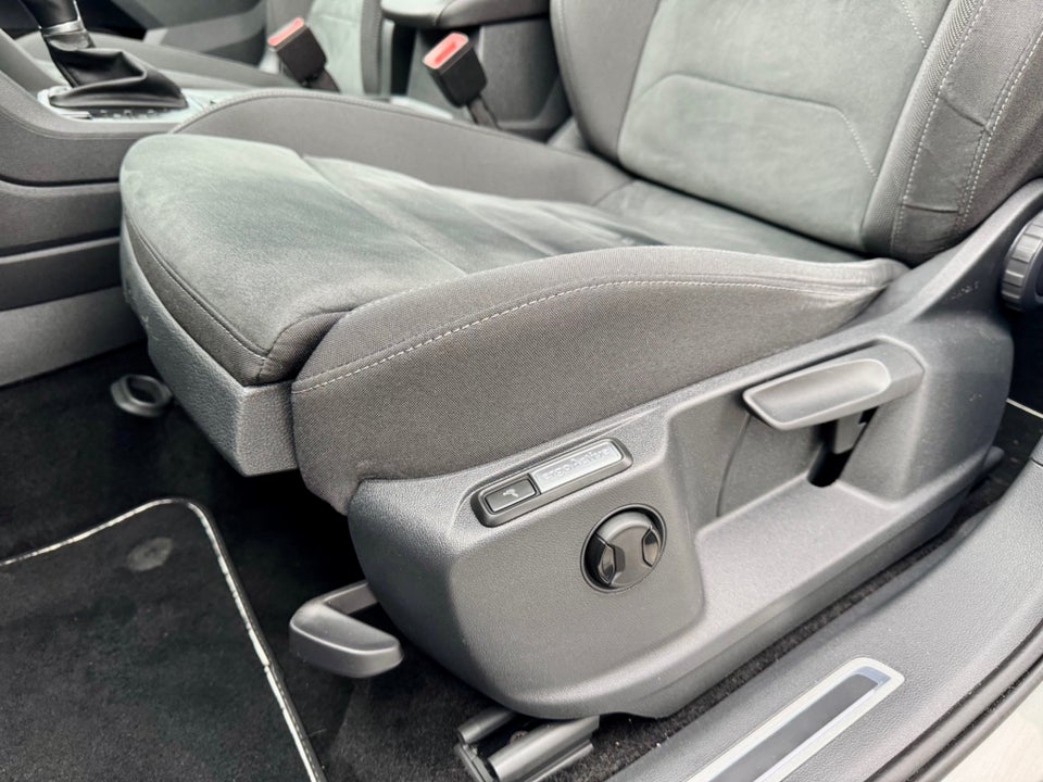 VW Tiguan 1,4 TSi 150 R-line DSG 4Motion 5d