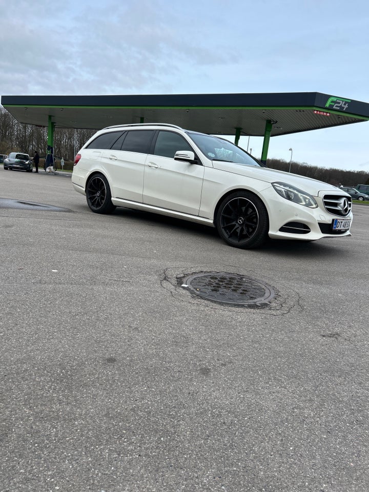 Mercedes E220 2,2 CDi Avantgarde stc. aut. 5d