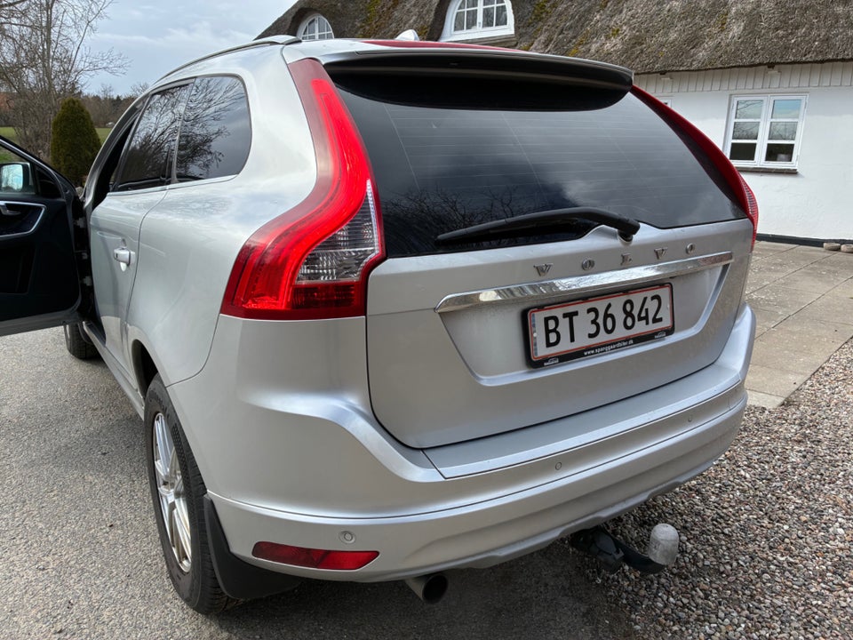 Volvo XC60 2,0 D3 150 Momentum 5d
