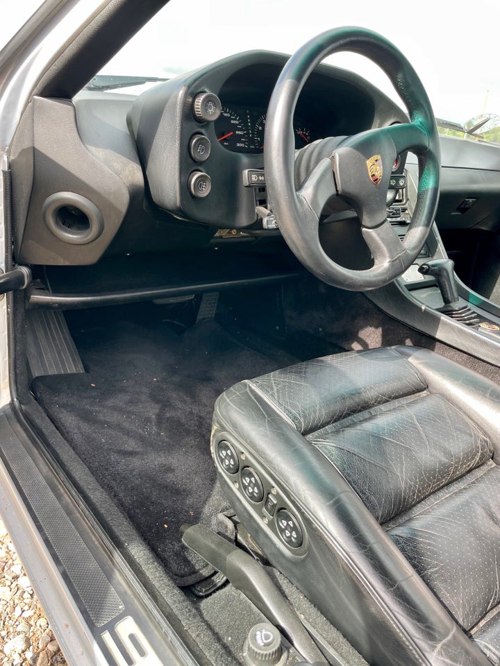 Porsche 928 4,7 S 3d