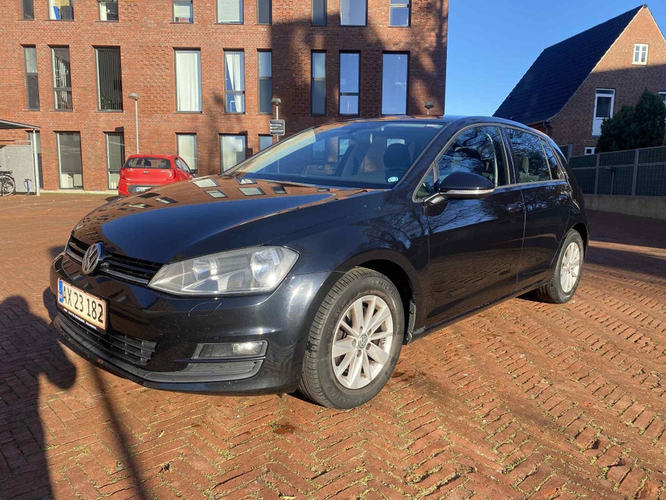 VW Golf VII 1,6 TDi 105 Comfortline BMT 5d