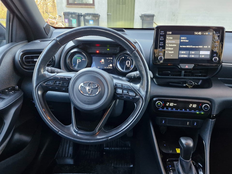 Toyota Yaris 1,5 Hybrid H3 Smart Design e-CVT 5d