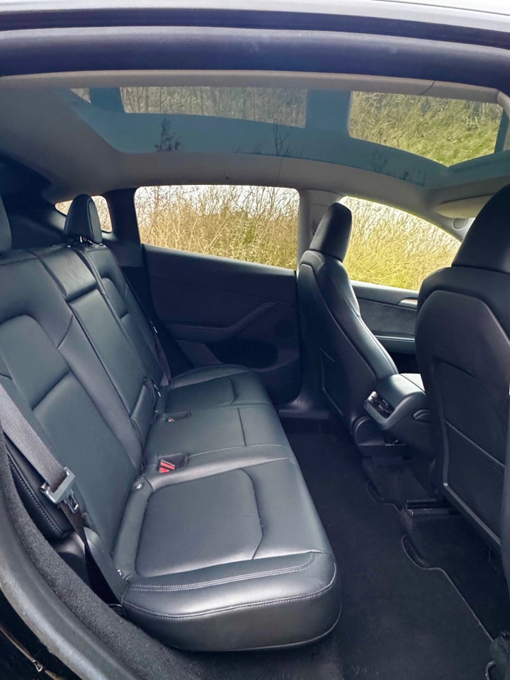 Tesla Model Y Long Range AWD 5d