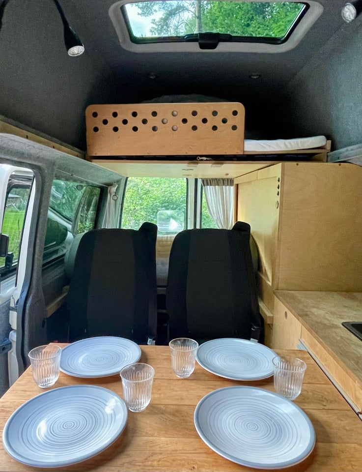 VW Transporter 2,5 TDi 174 Kombi DSG lang 5d