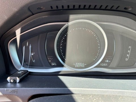 Volvo V60 CC 2,0 D4 190 Momentum aut. 5d