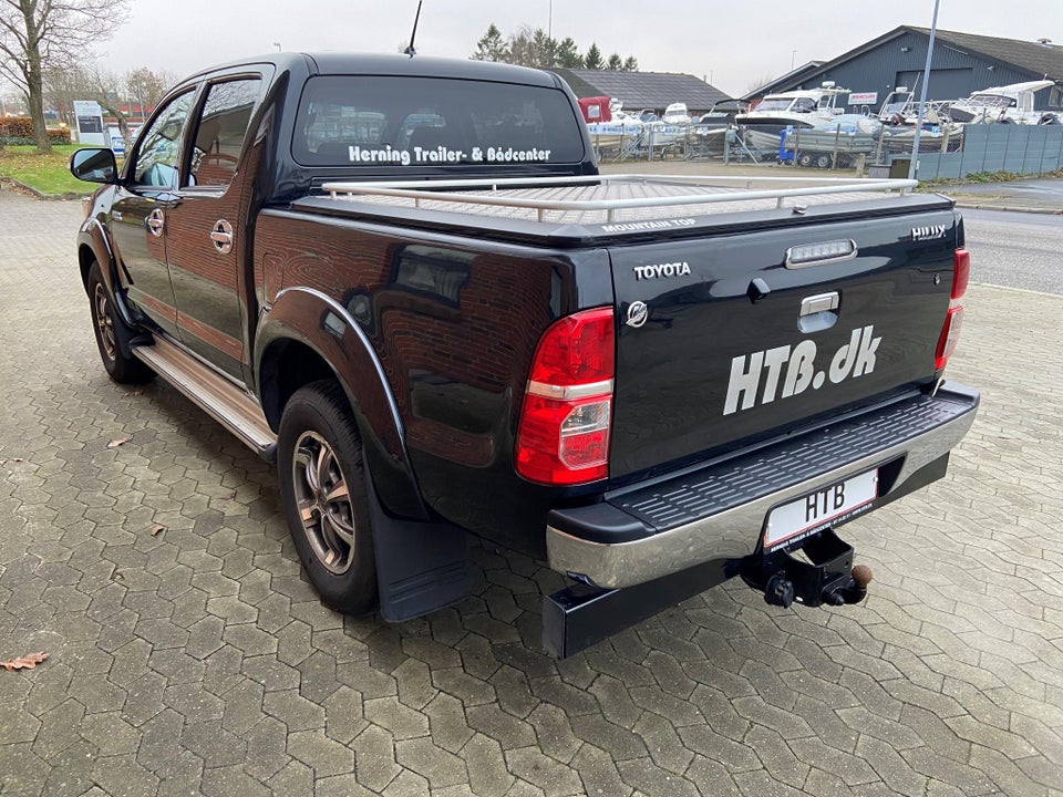 Toyota HiLux 3,0 D-4D Db.Kab aut. 4x4 T4 4d