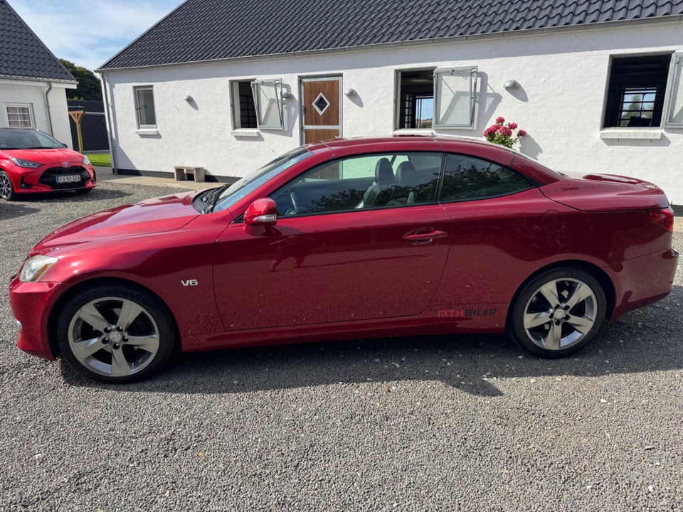 Lexus IS250C 2,5 Komfort II 2d