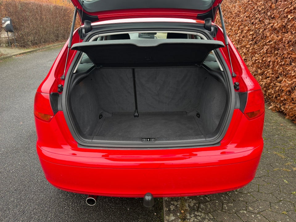 Audi A3 1,6 Ambiente Sportback 5d