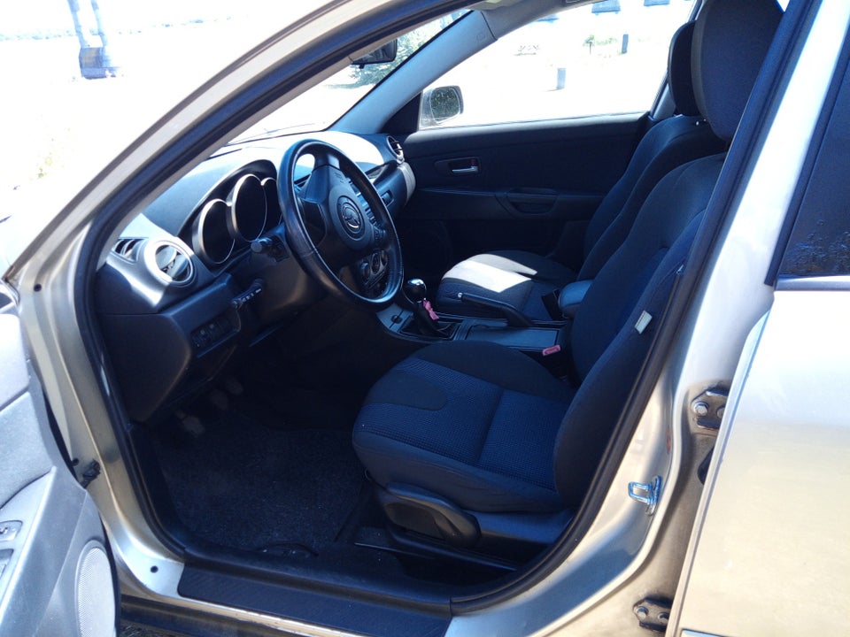 Mazda 3 2,0 Sport 5d