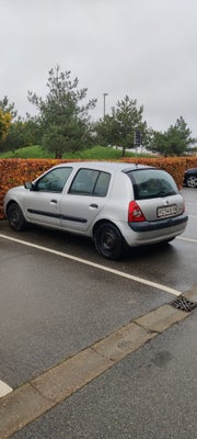 Renault Clio II 1,2 8V Basic 3d